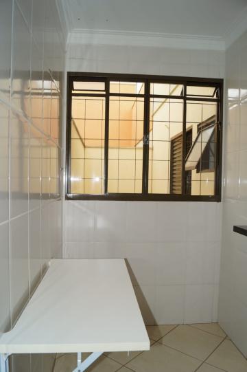 Alugar Apartamento / Padrão em Ribeirão Preto R$ 1.750,00 - Foto 9