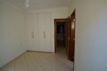 Alugar Apartamento / Padrão em Ribeirão Preto R$ 1.750,00 - Foto 5