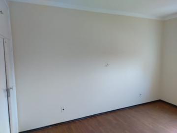 Alugar Apartamento / Padrão em Ribeirão Preto R$ 800,00 - Foto 2