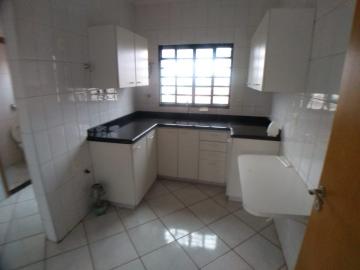 Alugar Apartamento / Padrão em Ribeirão Preto R$ 1.400,00 - Foto 6