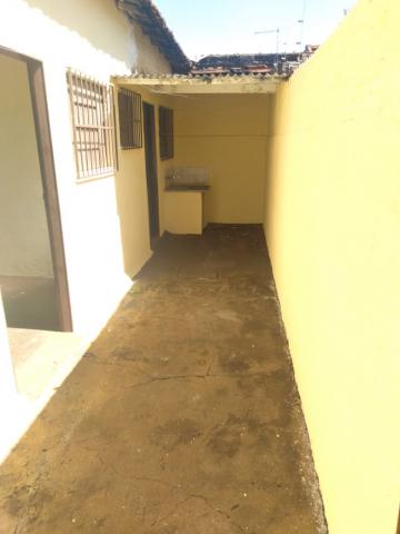 Alugar Casa / Padrão em Ribeirão Preto R$ 650,00 - Foto 7