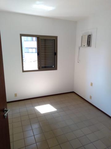 Alugar Apartamento / Padrão em Ribeirão Preto R$ 1.200,00 - Foto 3