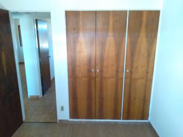 Alugar Apartamento / Padrão em Ribeirão Preto R$ 1.420,00 - Foto 1
