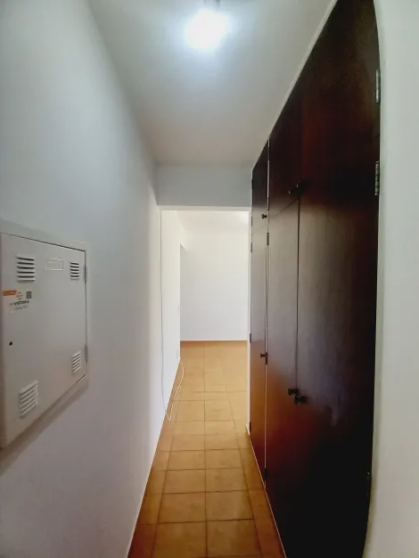 Alugar Apartamento / Padrão em Ribeirão Preto R$ 1.200,00 - Foto 17