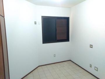 Alugar Apartamento / Padrão em Ribeirão Preto R$ 1.200,00 - Foto 9