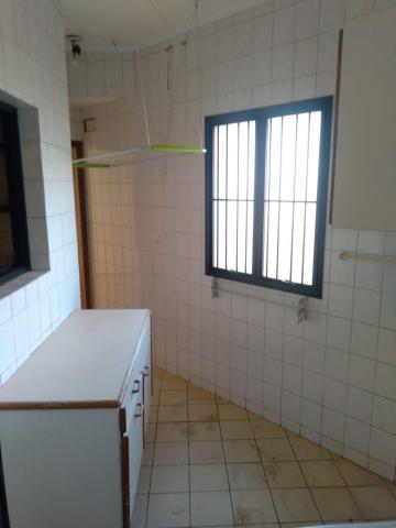 Alugar Apartamento / Padrão em Ribeirão Preto R$ 1.200,00 - Foto 16