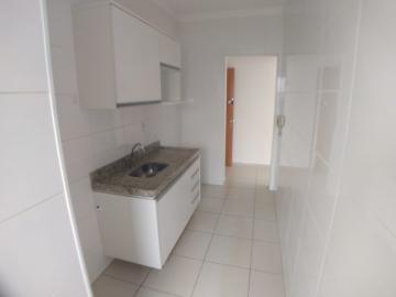 Alugar Apartamento / Padrão em Ribeirão Preto R$ 1.600,00 - Foto 4