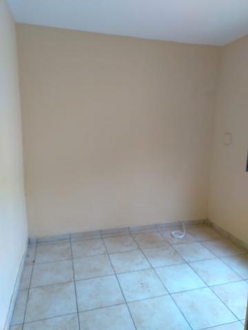 Alugar Casa / Padrão em Ribeirão Preto R$ 680,00 - Foto 2