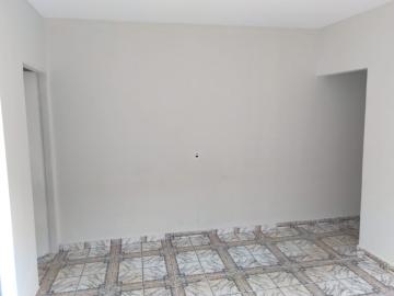 Alugar Casa / Padrão em Ribeirão Preto R$ 700,00 - Foto 3