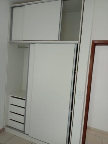 Alugar Apartamentos / Padrão em Ribeirão Preto R$ 1.400,00 - Foto 12