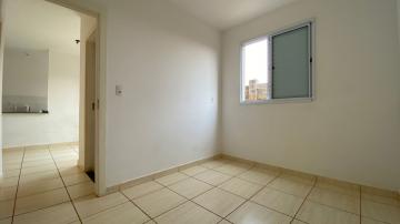 Alugar Apartamento / Padrão em Bonfim Paulista R$ 1.000,00 - Foto 8