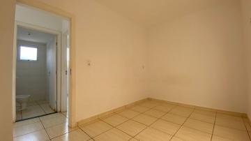 Alugar Apartamentos / Padrão em Bonfim Paulista R$ 1.000,00 - Foto 10