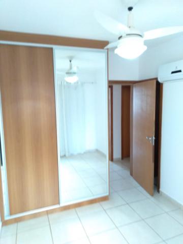 Alugar Apartamentos / Padrão em Ribeirão Preto R$ 1.900,00 - Foto 16