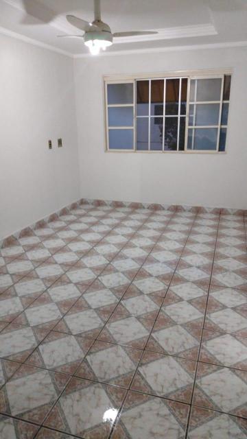 Apartamento / Padrão em São Carlos , Comprar por R$150.000,00