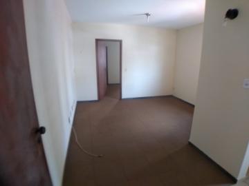 Apartamento / Padrão em Ribeirão Preto Alugar por R$400,00