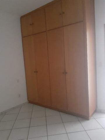 Alugar Apartamento / Padrão em Ribeirão Preto R$ 850,00 - Foto 9