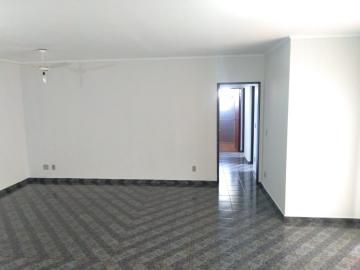 Alugar Apartamento / Padrão em Ribeirão Preto R$ 1.800,00 - Foto 3