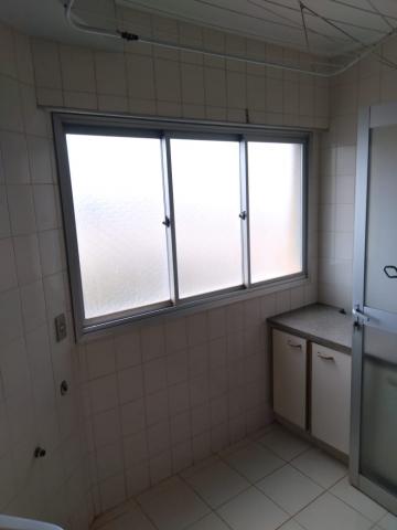 Alugar Apartamento / Padrão em Ribeirão Preto R$ 1.800,00 - Foto 6