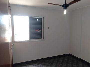 Alugar Apartamentos / Padrão em Ribeirão Preto R$ 1.800,00 - Foto 10