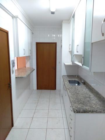 Alugar Apartamento / Padrão em Ribeirão Preto R$ 1.400,00 - Foto 5