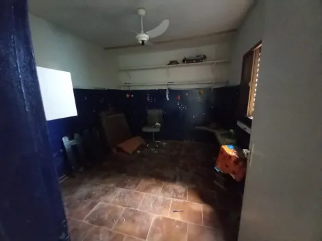 Alugar Casa / Padrão em Ribeirão Preto R$ 1.700,00 - Foto 11