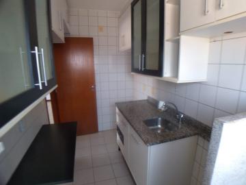 Alugar Apartamento / Padrão em Ribeirão Preto R$ 1.000,00 - Foto 6