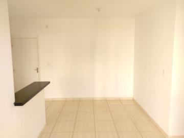 Alugar Apartamento / Padrão em Bonfim Paulista R$ 1.500,00 - Foto 2