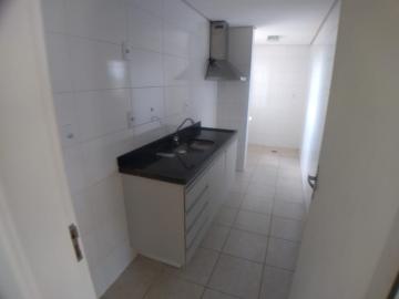 Alugar Apartamento / Padrão em Ribeirão Preto R$ 1.600,00 - Foto 5