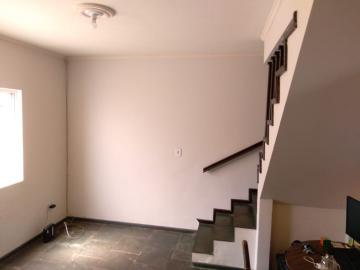 Alugar Casa condomínio / Padrão em Ribeirão Preto R$ 900,00 - Foto 2