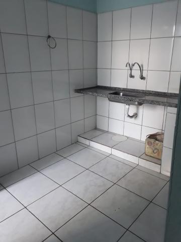 Alugar Casa / Padrão em Ribeirão Preto R$ 950,00 - Foto 5