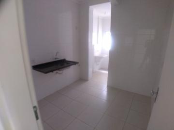 Alugar Apartamento / Padrão em Ribeirão Preto R$ 1.700,00 - Foto 4