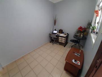 Alugar Casa / Padrão em Ribeirão Preto R$ 1.500,00 - Foto 11