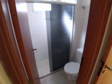 Alugar Apartamento / Padrão em Ribeirão Preto R$ 1.100,00 - Foto 8