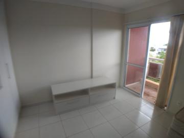 Alugar Apartamento / Padrão em Ribeirão Preto R$ 1.600,00 - Foto 2