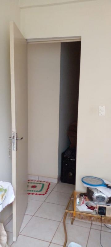 Comprar Apartamento / Padrão em Serrana R$ 48.000,00 - Foto 2