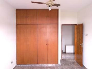 Alugar Casa / Padrão em Ribeirão Preto R$ 2.500,00 - Foto 10