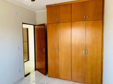 Alugar Apartamento / Padrão em Ribeirão Preto R$ 820,00 - Foto 9