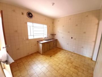 Alugar Casa / Padrão em Ribeirão Preto R$ 2.200,00 - Foto 9