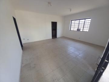 Alugar Casa / Padrão em Ribeirão Preto R$ 3.000,00 - Foto 2