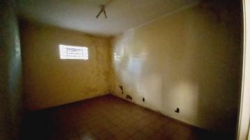 Alugar Casa / Padrão em Ribeirão Preto R$ 1.600,00 - Foto 3