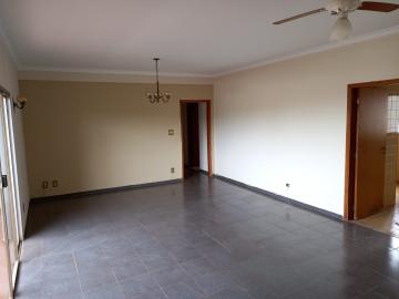 Alugar Apartamento / Padrão em Ribeirão Preto R$ 1.800,00 - Foto 2