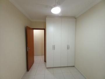 Alugar Apartamento / Padrão em Ribeirão Preto R$ 1.900,00 - Foto 8