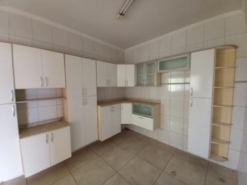 Alugar Casa / Padrão em Ribeirão Preto R$ 1.700,00 - Foto 4