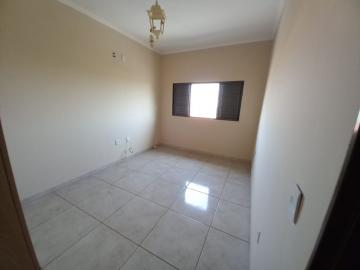 Alugar Casa / Padrão em Ribeirão Preto R$ 1.700,00 - Foto 11