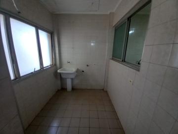 Alugar Apartamento / Padrão em Ribeirão Preto R$ 1.800,00 - Foto 5