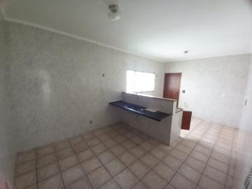 Alugar Casas / Padrão em Ribeirão Preto R$ 2.100,00 - Foto 8