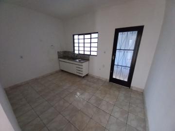 Alugar Casas / Padrão em Ribeirão Preto R$ 1.500,00 - Foto 3