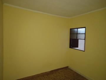 Alugar Casa / Padrão em Ribeirão Preto R$ 700,00 - Foto 6