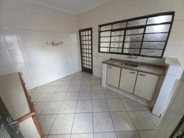 Alugar Casa / Padrão em Ribeirão Preto R$ 1.600,00 - Foto 16