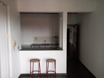 Alugar Apartamento / Padrão em Ribeirão Preto R$ 900,00 - Foto 2